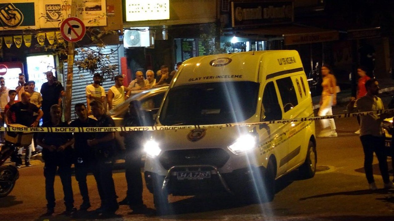 Avcılar'da kahvehanede silahlı kavga: 1 ölü, 2 yaralı