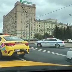 Hackers atacam empresa de táxis da Rússia e causam engarrafamento