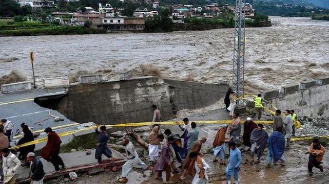 Video DIU: Overflowing Indus River behind massive Pakistan floods
