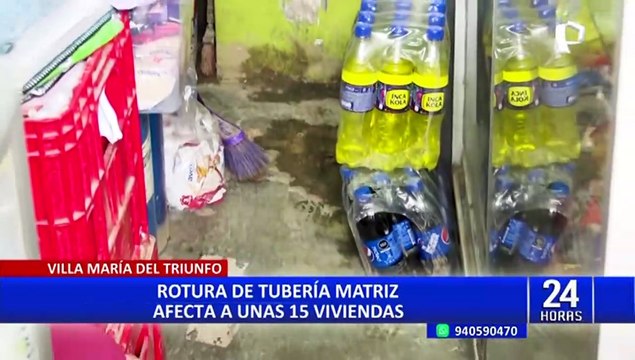VMT: Vecinos viven entre calles inundadas por tubería rota