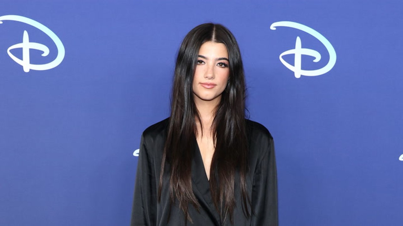 Neue Frisur: SO kennen wir Charli D'Amelio gar nicht