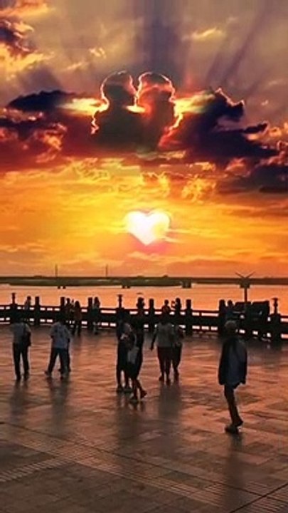 It_s a happy thing to be Aite_ if Aite watches the sunset of love_ then...❤️___sunset _love _sky _explore _viral(MP4)