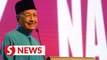 Dr M discharged from IJN, back in home quarantine