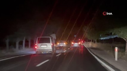 Düğün konvoyunda tehlikeli yolculuk kamerada