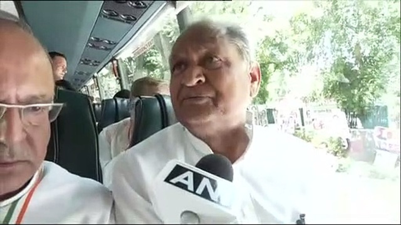 राष्ट्रीय अध्यक्ष के चुनाव को लेकर दिल्ली सीएम गहलोत का बयान, मेरा स्टैंड वही है जो पार्टी का स्टैंड है