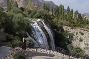 Erzurum haberleri | Tortum Şelalesi'nde sonbahar mevsiminde hafta sonu yoğunluğu