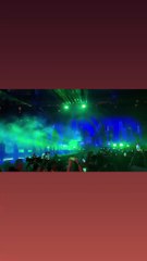 Laeticia et Joy Hallyday au concert de The Weeknd sur Instagram.