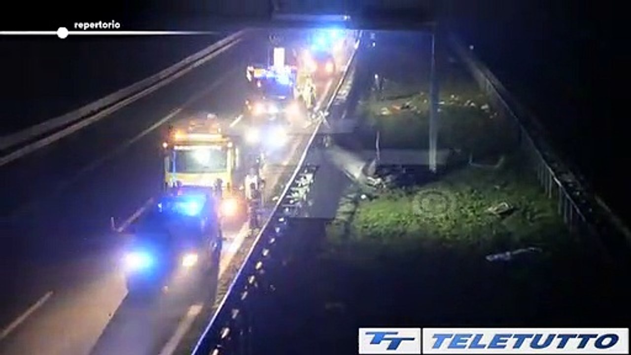 Video News - AUTO FUORI STRADA, MUORE 17ENNE