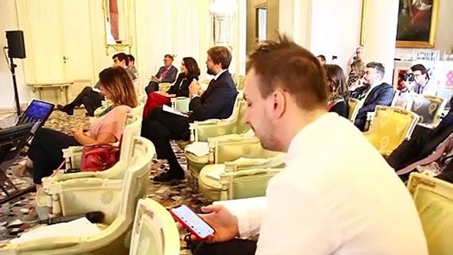 Economia, l'allarme di Philip Morris: Solo il 46% degli italiani ha competenze digitali