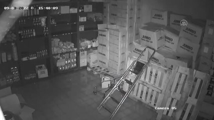 Son Dakika | KASTAMONU - 2 kişinin yaralandığı su baskını güvenlik kamerasına yansıdı