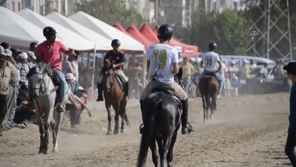 "Geleneksel Rahvan At Yarışları" yapıldı