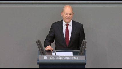 Scholz: la Germania passerà l'inverno nonostante errori di Merkel