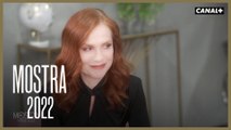 Interview d'Isabelle Huppert par Antoine de Caunes pour le film LA SYNDICALISTE - Mostra 2022