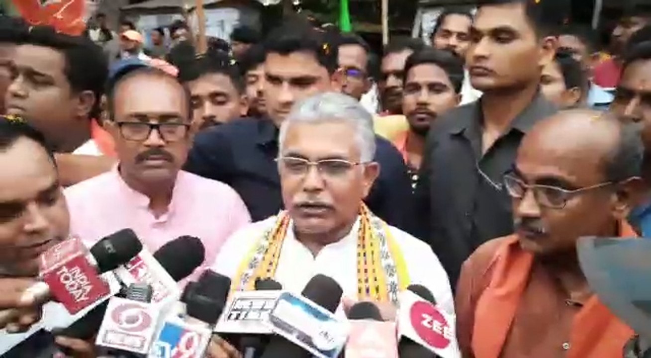 চুরিও করবেন, চোখও দেখাবেন, তা চলবে না: দিলীপ ঘোষ | Oneindia Bengali