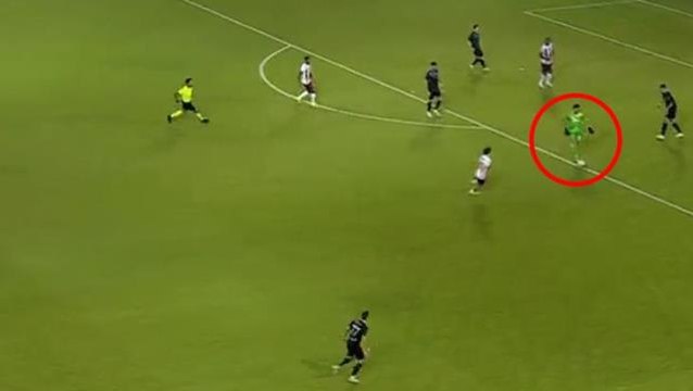 İzleyenler gözlerine inanamadı! Herkes Adana Demir kalecisinin son dakikada yaptıklarını konuşuyor