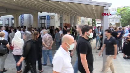 Son dakika haberi: İSTANBUL-TRAFİK KAZASINDA HAYATINI KAYBEDEN DİŞ HEKİMİ SON YOLCULUĞUNA UĞURLANDI