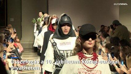 Sokat szenvedett ukrán városok neveivel vonultak a Közép-európai Divathéten