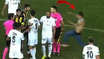 Ankara'da maç sonu ortalık karıştı! Sahaya giren taraftar, Beşiktaşlı yıldıza uçan tekme attı