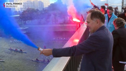 شاهد: أكثر من 240 طاقما ثلهم أجانب يجدفون عبر نهر السان في فرنسا