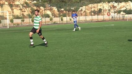 Süper Lig maçı gibi... Binlerce kişi takip etti, derbi değil köy turnuvası