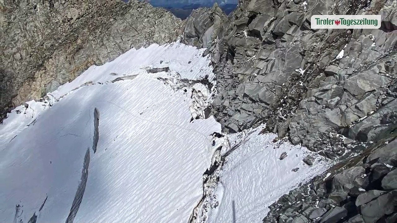 Spaltenstürze im Zillertal: Zwei Bergsteiger per Heli geborgen