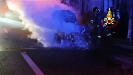 Auto a fuoco in galleria sulla Palermo-Messina