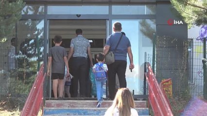 Okul öncesi ve birinci sınıflar eğitime başladı