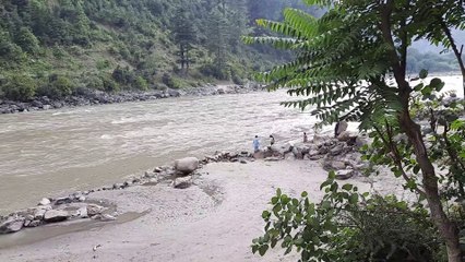 The beautiful Neelum valley is a paradise for tourists