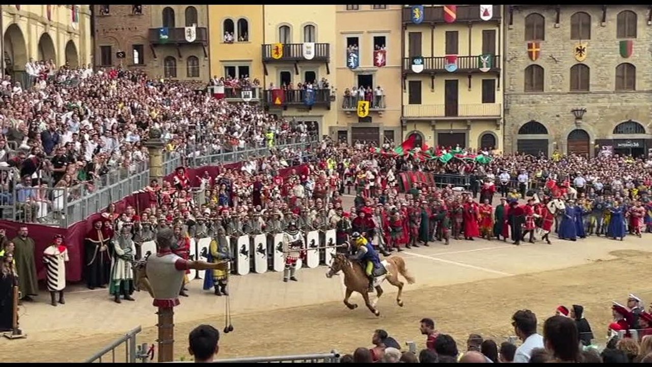 Ad Arezzo in scena la Giostra del Saracino, trionfa Santo Spirito