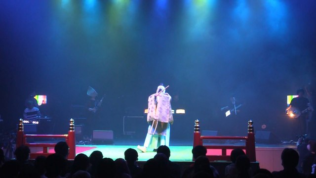 Electrónicos Fantásticos!: cómo tocar punk con televisores y ventiladores