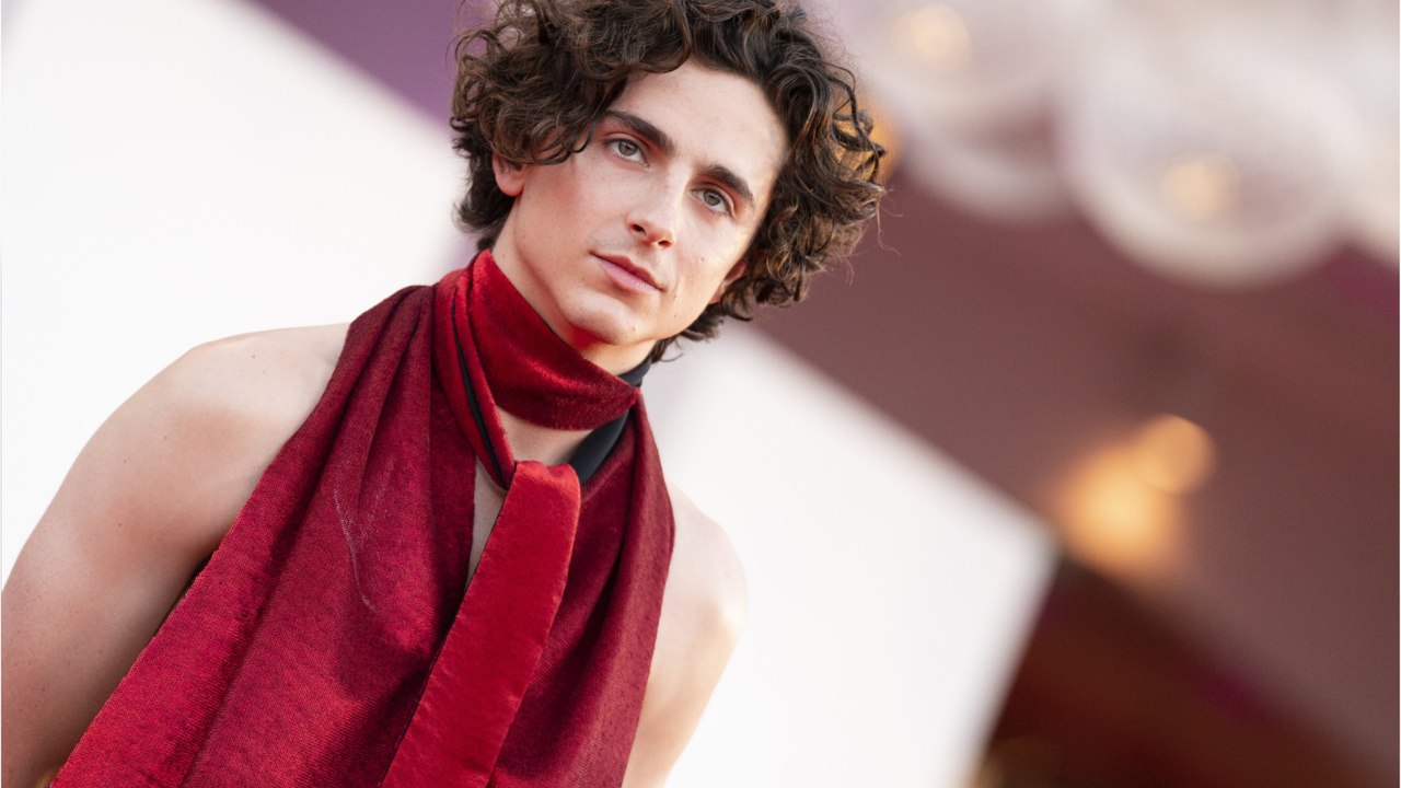 Voici - "C'est difficile d'être en vie" : Timothée Chamalet se confie sur les critiques qu'il reçoit sur les réseaux sociaux