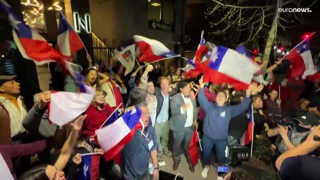 Чилийцы проголосовали против проекта новой конституции