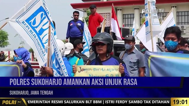 PRESISI UPDATE 19.00 WIB Kapolres Sukoharjo Pimpin Langsung Pengamanan Aksi Damai Forum Peduli Buruh di Kantor DPRD Kabupaten Sukoharjo