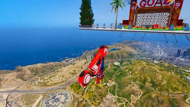 Homem Aranha Com Motos Futuristas Obstáculo! SPIDER-MAN and TRACTORS Ramp Parkour - الرجل العنكبوت والجرارات منحدر باركور -GTA 5