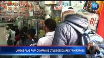Largas filas para comprar útiles escolares y uniformes en Quito