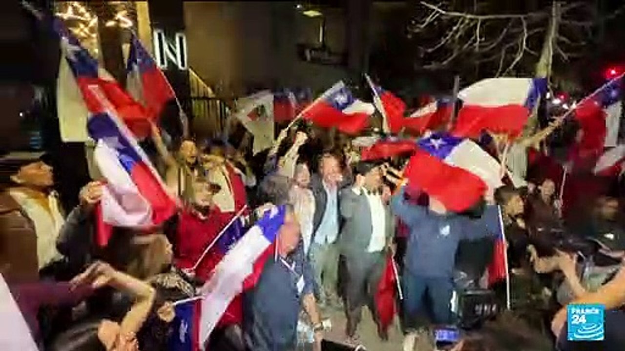 Chile: Voters overwhelmingly reject new constitution