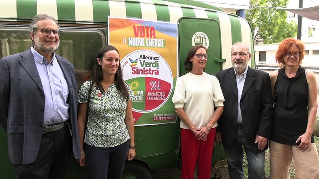 Elezioni, Ilaria Cucchi candidata si emoziona: Non sono una politica, ma non mi piace perdere
