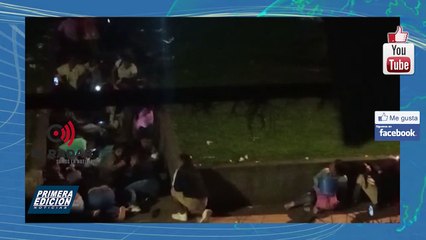 Tải video: En medio de un bingo, grupos armados dispararon contra la población en Belalcázar, Cauca 2