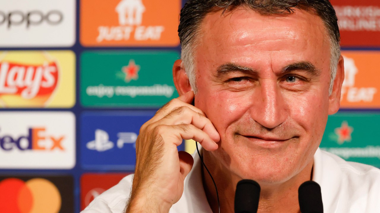 Déplacements du PSG en avion : «On est en train de voir si on ne peut pas se déplacer en char à voile», ironise Galtier