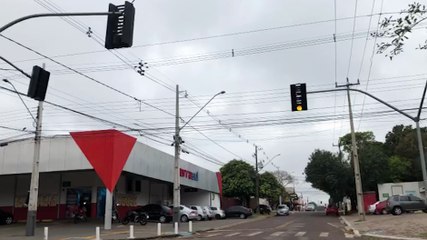 Semáforos do cruzamento das ruas Andréa Galafassi e da Imigração