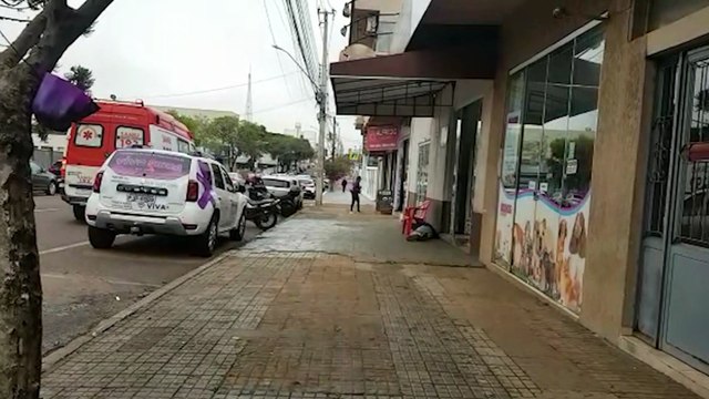 Idoso sofre queda e é socorrido na Av. Carlos Gomes