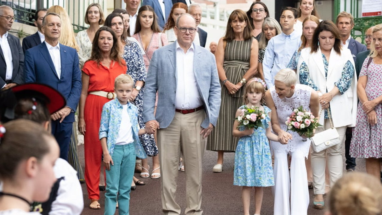 Monaco-zwillinge im partnerlook - dieser auftritt zaubert charlène lächeln ins gesicht