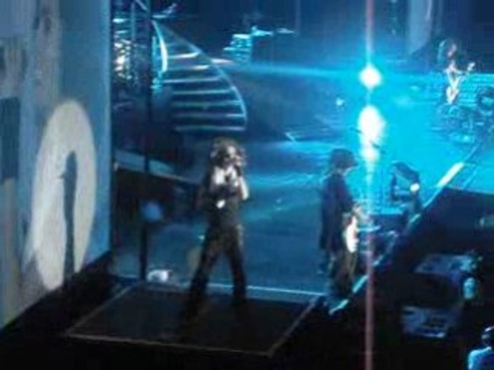 Tokio hotel Bercy 10.03.08 Bill [Ich Bin Da]