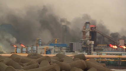 포스코 포항제철소 여러 곳 화재...주 전기실 전소 / YTN