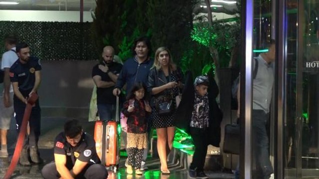 Son dakika haberleri! BURSA'DA 4 YILDIZLI OTELDE KORKUTAN YANGIN