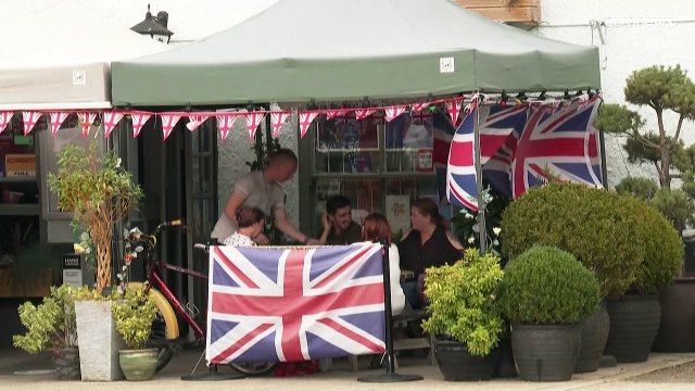 Royaume-Uni : Boris Johnson s'en va, Liz Truss arrive à Downing Street