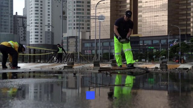 Corée du Sud: le typhon Hinnamnor s'abat sur le pays