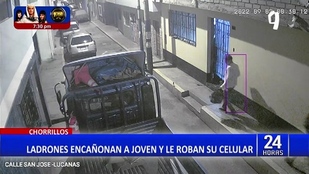 Chorrillos: Cámaras captan a delincuentes encañonando a joven para robarle su celular