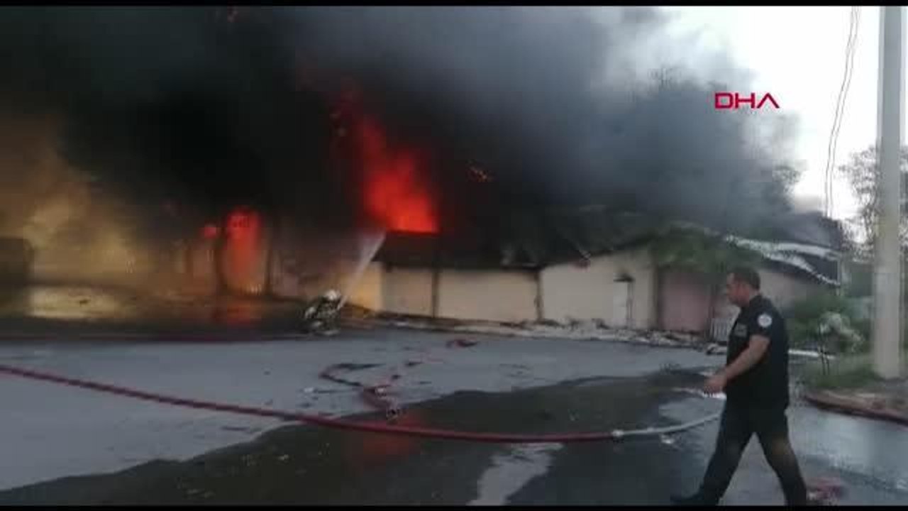 Son dakika haber... İSTANBUL-SİLİVRİ'DE FABRİKA YANGINI