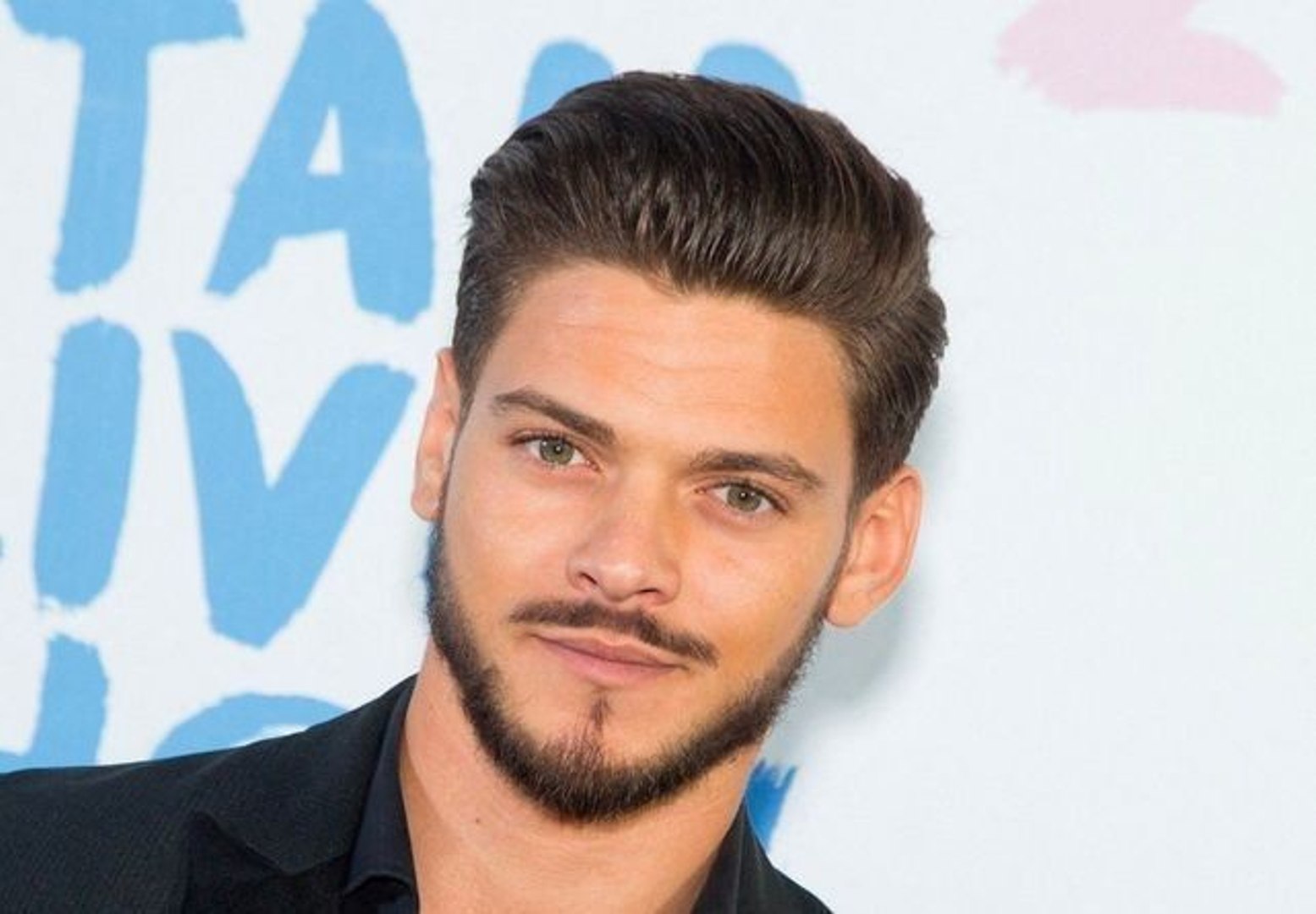 Rayane Bensetti Bébé Camille Lellouche Rayane Bensetti publie une nouvelle vidéo de son bébé, les fans sont sous  le charme ! - Vidéo Dailymotion